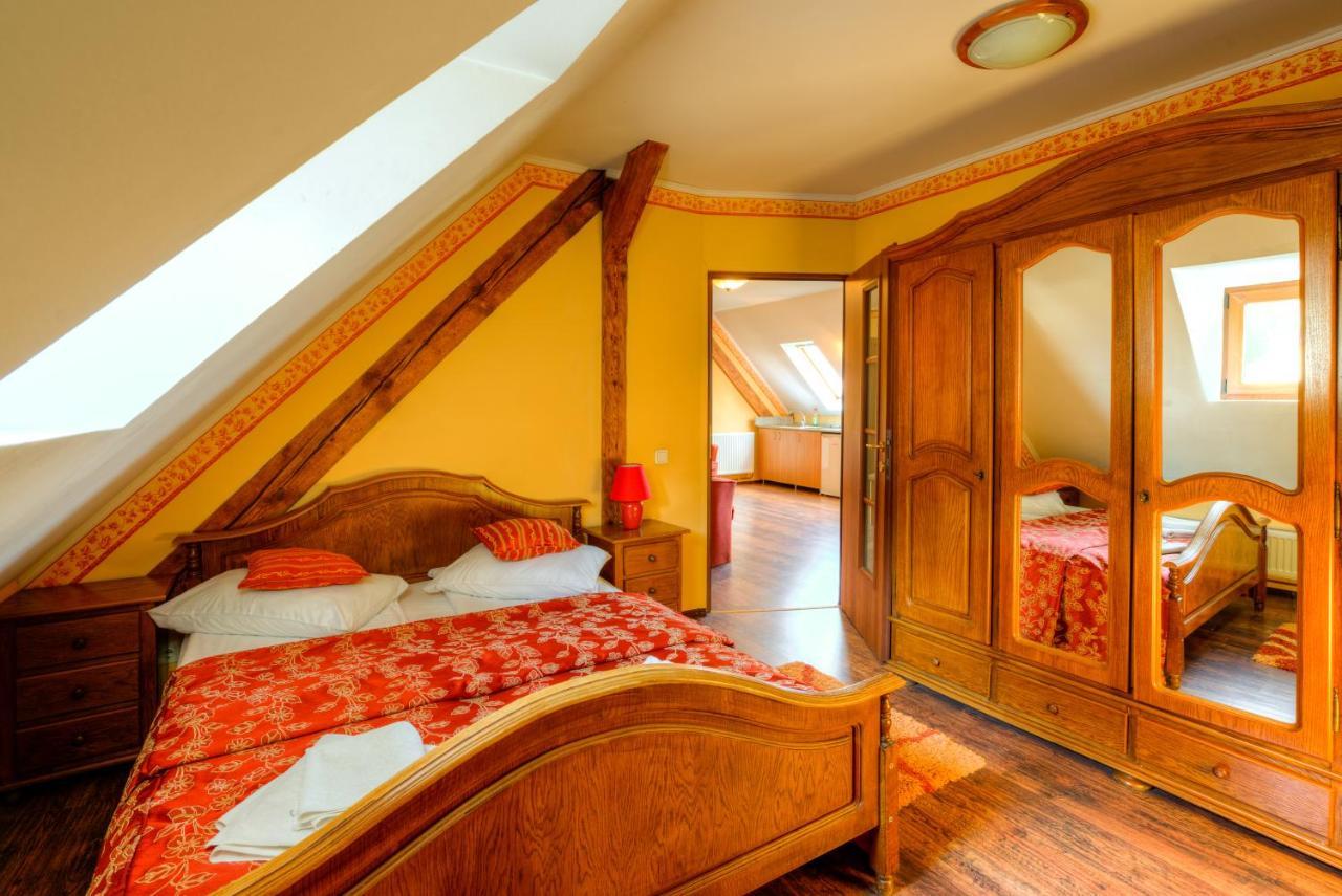 House Of Dragons Apartments Sighişoara Eksteriør billede